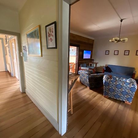 Hostal Compass Del Sur Puerto Varas Exterior foto