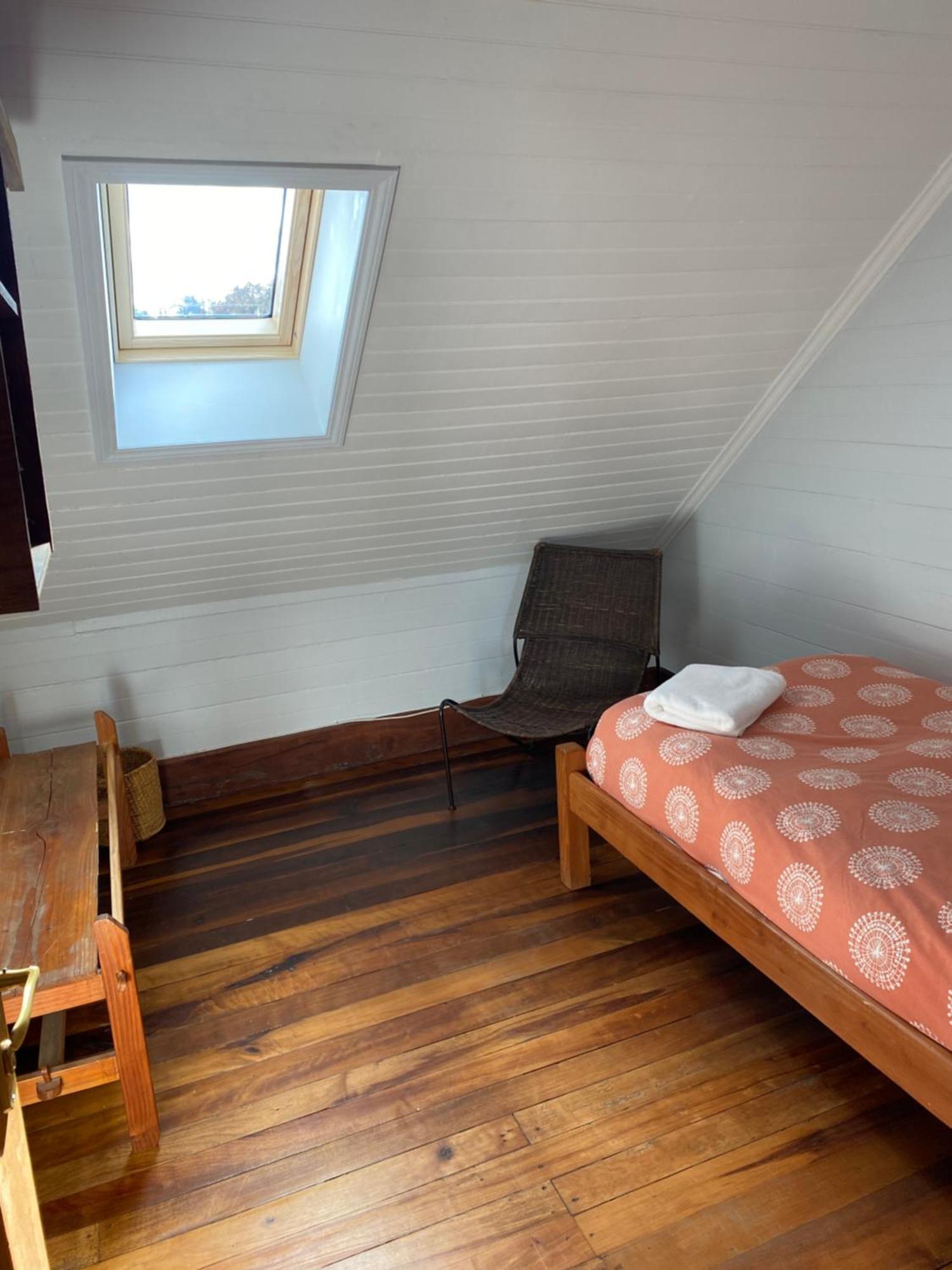 Hostal Compass Del Sur Puerto Varas Exterior foto