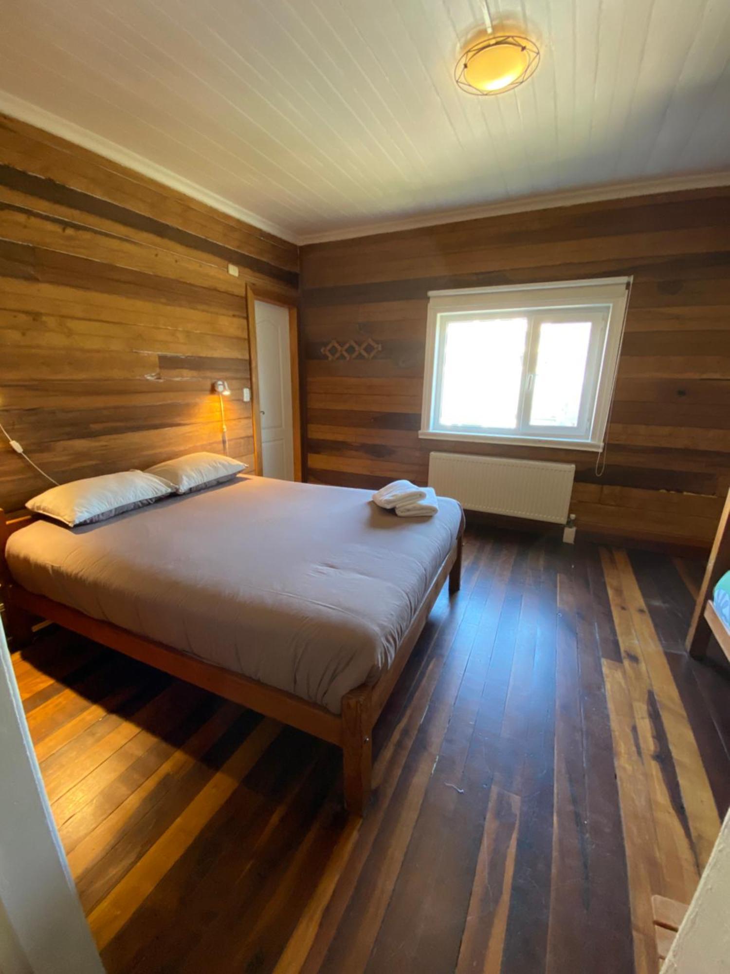 Hostal Compass Del Sur Puerto Varas Exterior foto