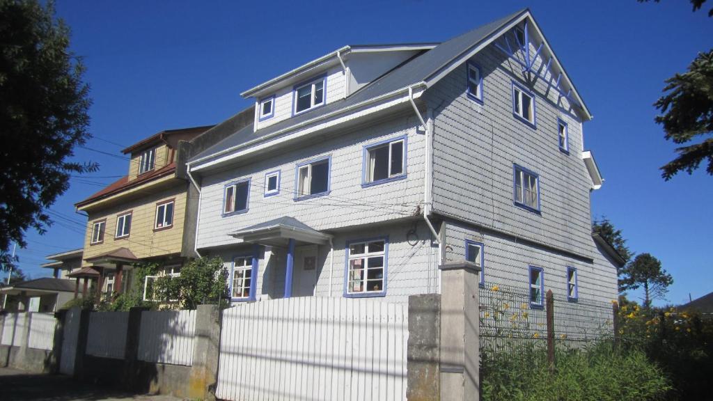 Hostal Compass Del Sur Puerto Varas Exterior foto